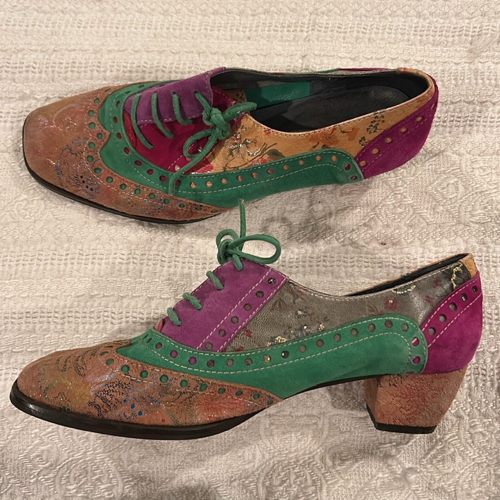 STUNNING VINTAGE RARE ADELA GONZALVEZ LEATHER PATCHWORK LACE UP BROGUES